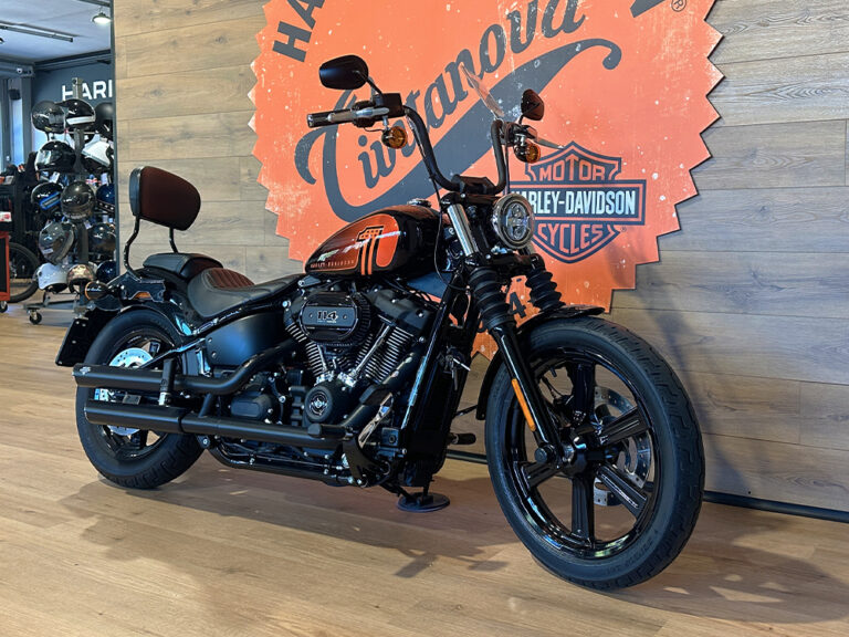 Harley-Davidson Street Bob 114 2023 usata – scarichi Vance & Hines Twin Slash – in vendita presso Harley-Davidson Civitanova
