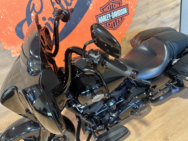 Harley-Davidson Street Glide 2021 usata – Touring con manubrio 14" e accessori originali – Harley-Davidson Civitanova