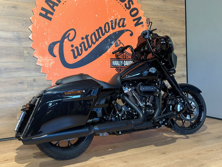 Harley-Davidson Street Glide 2021 usata – Touring con manubrio 14" e accessori originali – Harley-Davidson Civitanova