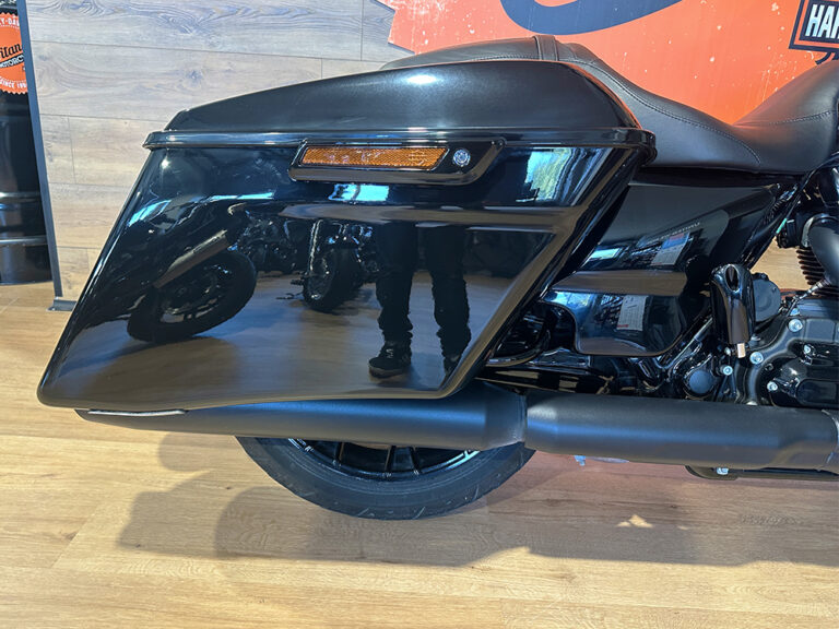 Harley-Davidson Street Glide 2021 usata – Touring con manubrio 14" e accessori originali – Harley-Davidson Civitanova
