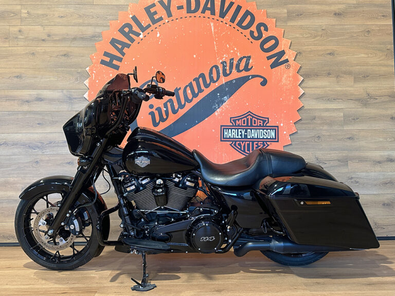 Harley-Davidson Street Glide 2021 usata – Touring con manubrio 14" e accessori originali – Harley-Davidson Civitanova