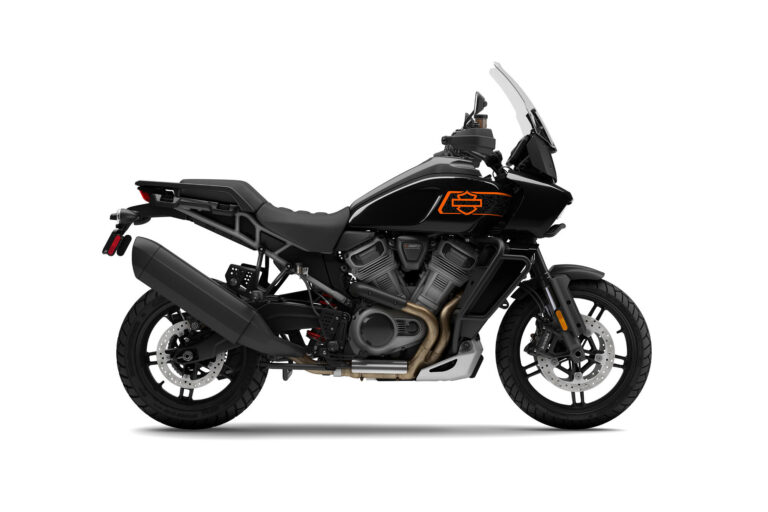 my26_ra1250s_vividblack_castwheels