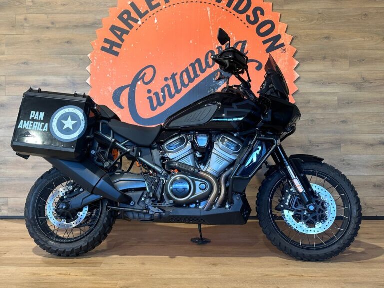 Harley-Davidson Pan America Special 2022 Vivid Black con gomme tassellate Metzeler Karoo e borse Ko Bold Bike