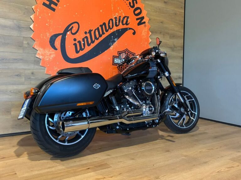 Harley-Davidson Sport Glide 2021 usata – Softail con accessori Willie G e scarico 2 in 1 V&H – Harley-Davidson Civitanova